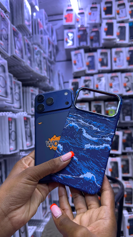 Ocean Wave Premium Case – iPhone 17 Pro & iPhone 17 Pro Max🔥