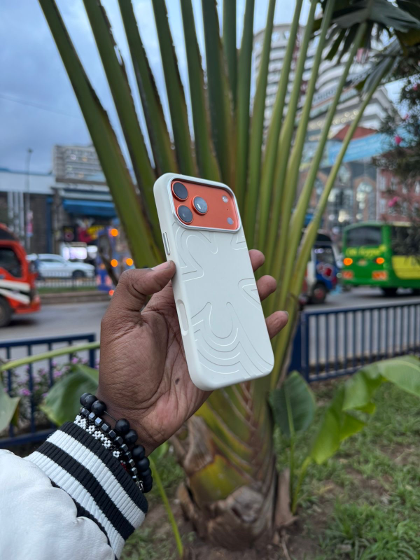 Luxury Embossed Silicone Case for iPhone 17 Pro & iPhone 17 Pro Max ✨