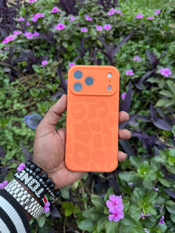 Leopard Pattern Silicone Case for iPhone 17 Pro & iPhone 17 Pro Max ✨