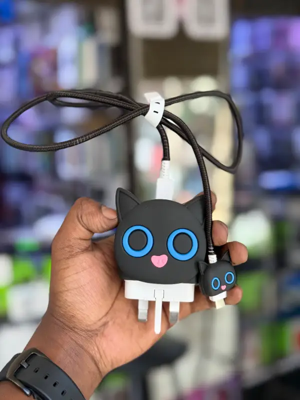 Purr-fect Charge: Cute Cat 20W Fast Charger Set ⚡