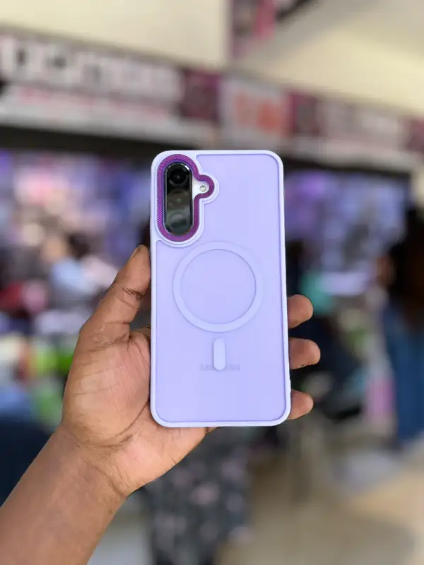 Frosted Case with Textured Camera Ring 💜🩵