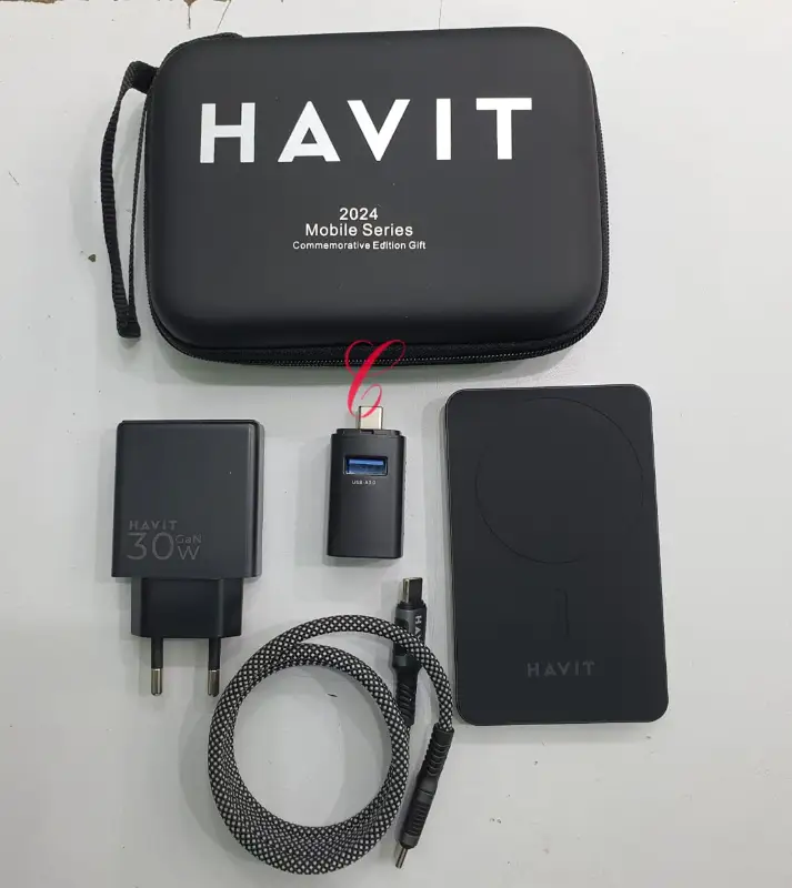 Havit 2024 Mobile Series Commemorative Edition Gift Box 5-in-1 Charging Kit